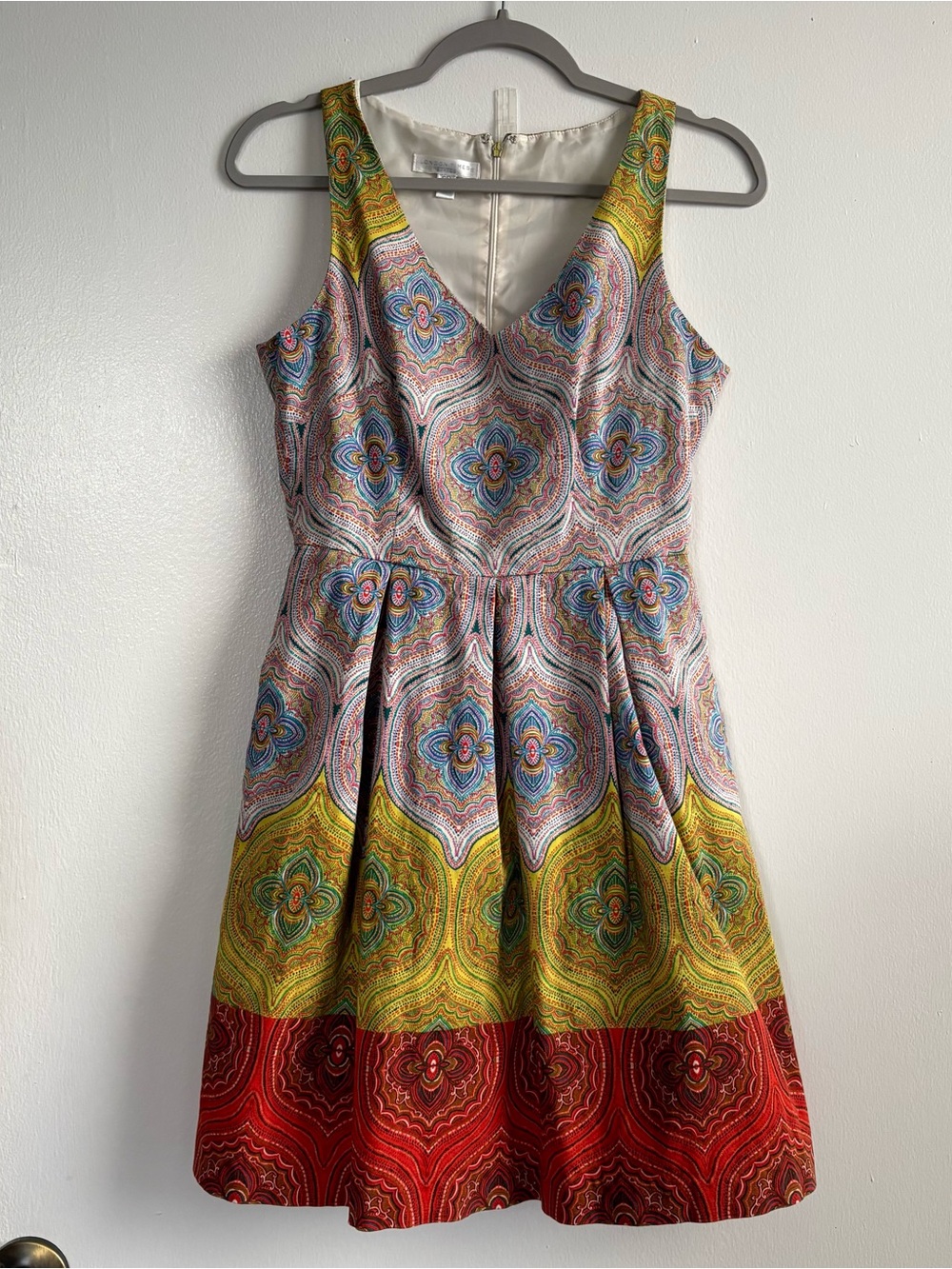 London Times 6P Multicolor Mandala Paisley A-Line V-Neck Sleeveless Zip Dress